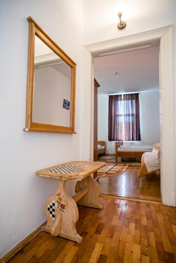 Hotel Marion Dumbraveni  Extérieur photo